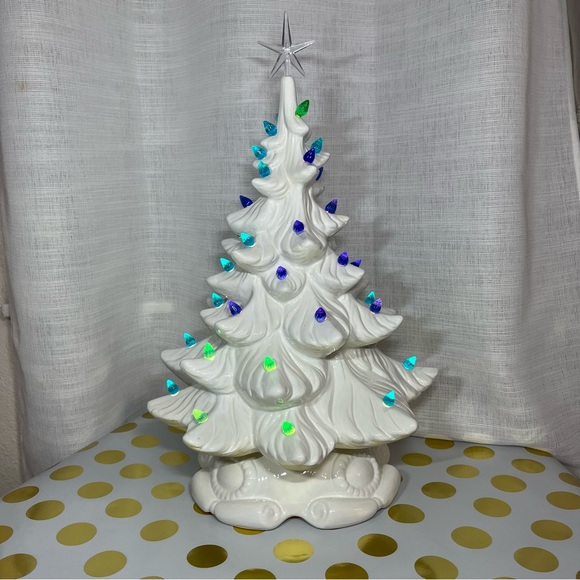 Vintage Holiday Vintage Atlantic Mold Ceramic Christmas Tree With